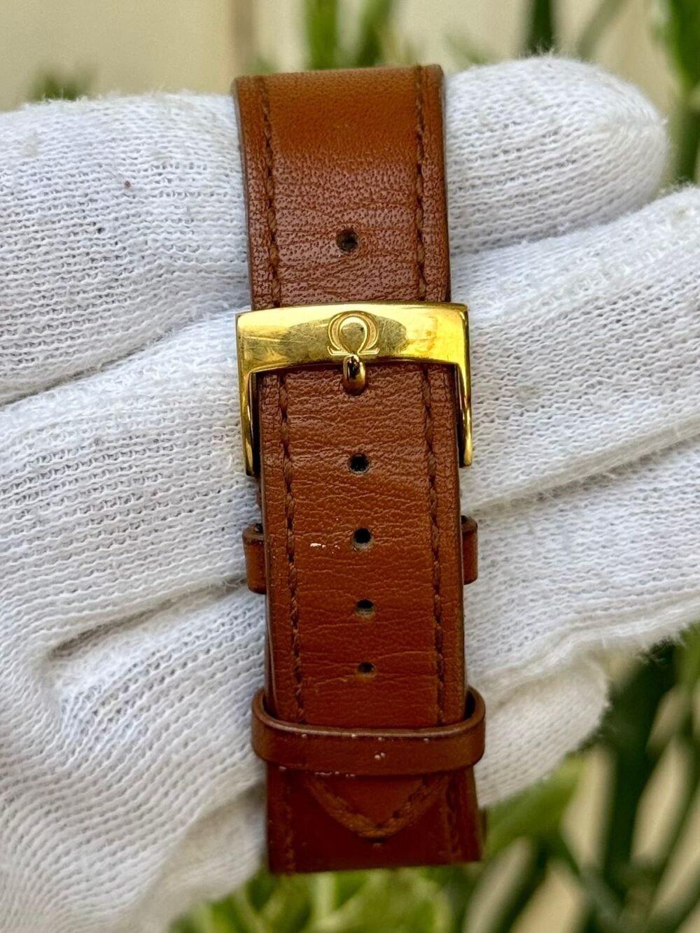 OMEGA Vintage 196.0066 Champagne Day-Date Dial Gold Plated 38mm Quartz Swiss Mens – photo 4