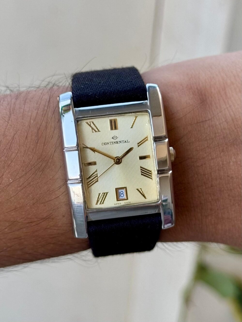 Continental Tank Quartz Swiss Men – photo 2