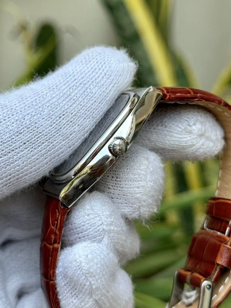 LONGINES Presence Swiss Mens
Vintage - Image 3