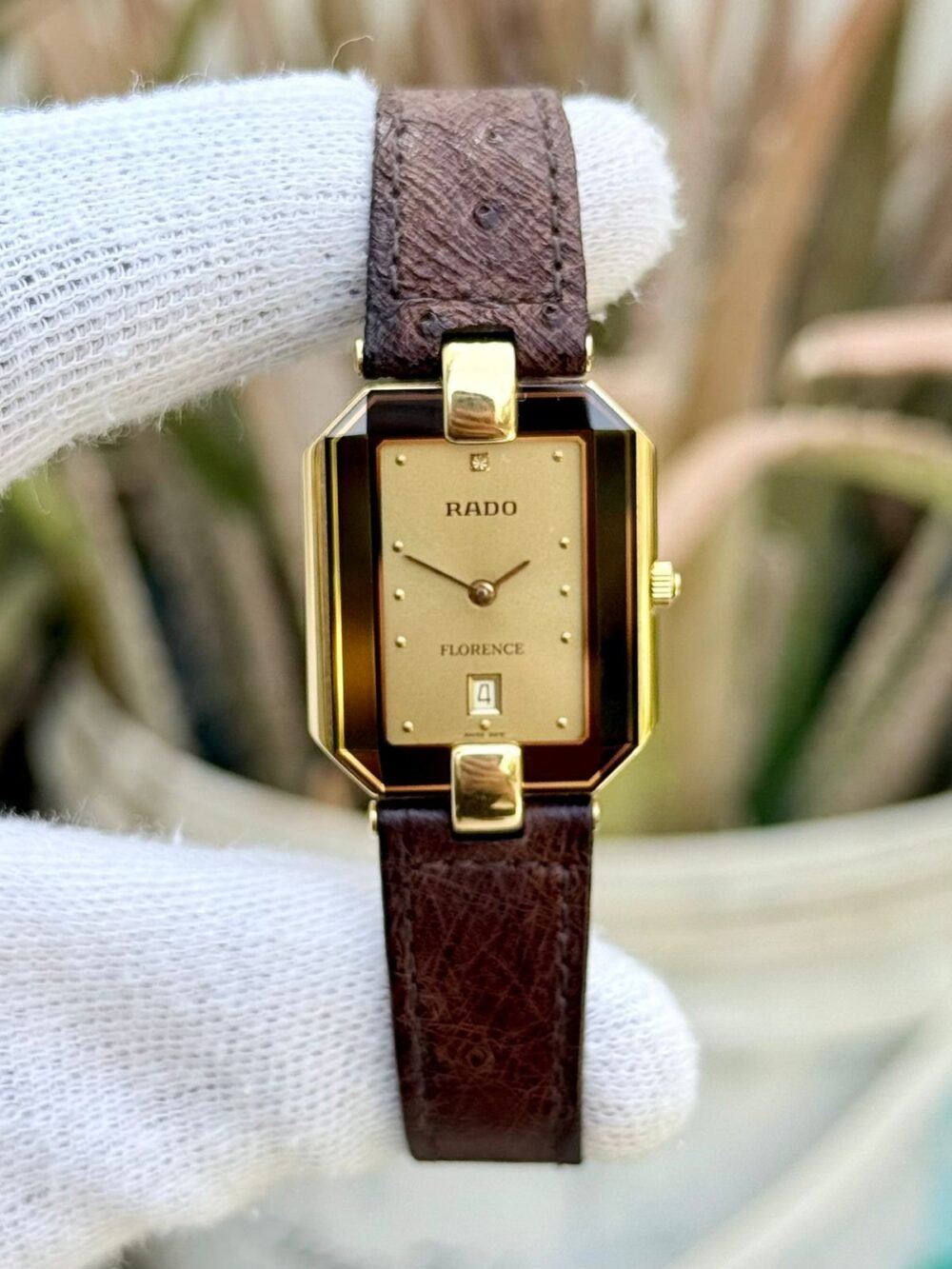 RADO Florence 160.3525 Gold Dial Gold-Tone 32x36mm Vintage Quartz Swiss Mens