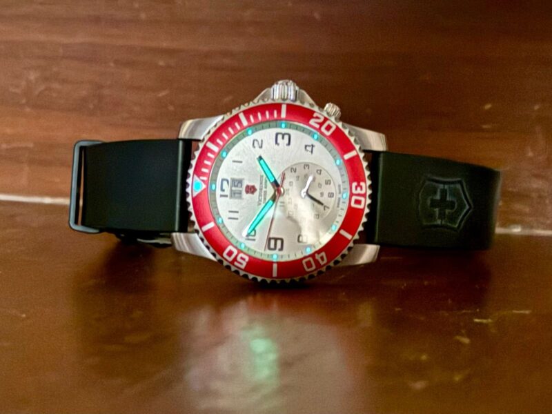 Victorinox Maverick II 241177 Swiss Mens Quartz Dual time - Image 3
