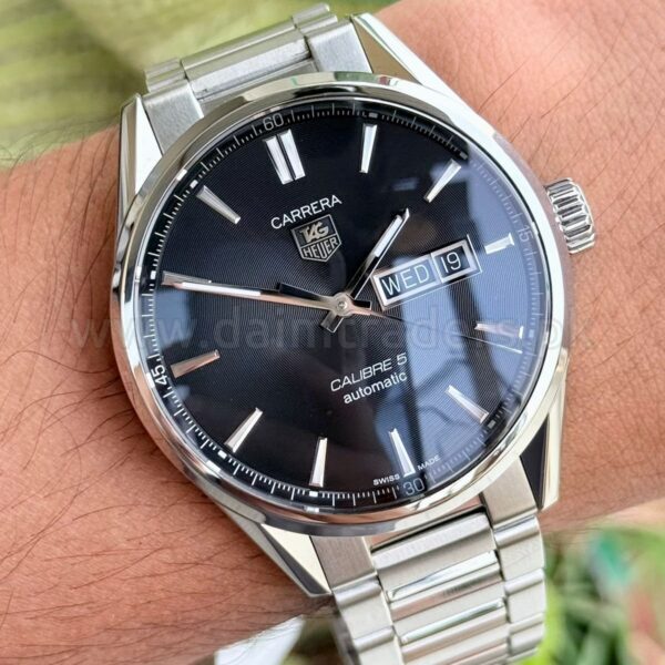 TAG HEUER Carrera WAR201A Caliber 5 Swiss Mens auto
