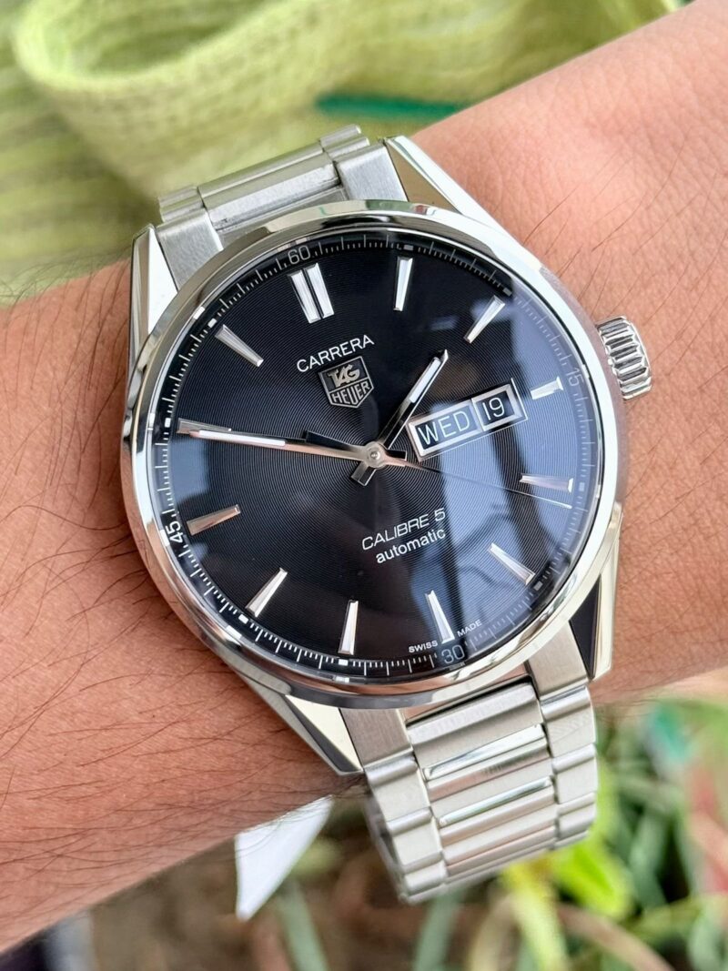 TAG HEUER Carrera WAR201A Caliber 5 Swiss Mens auto