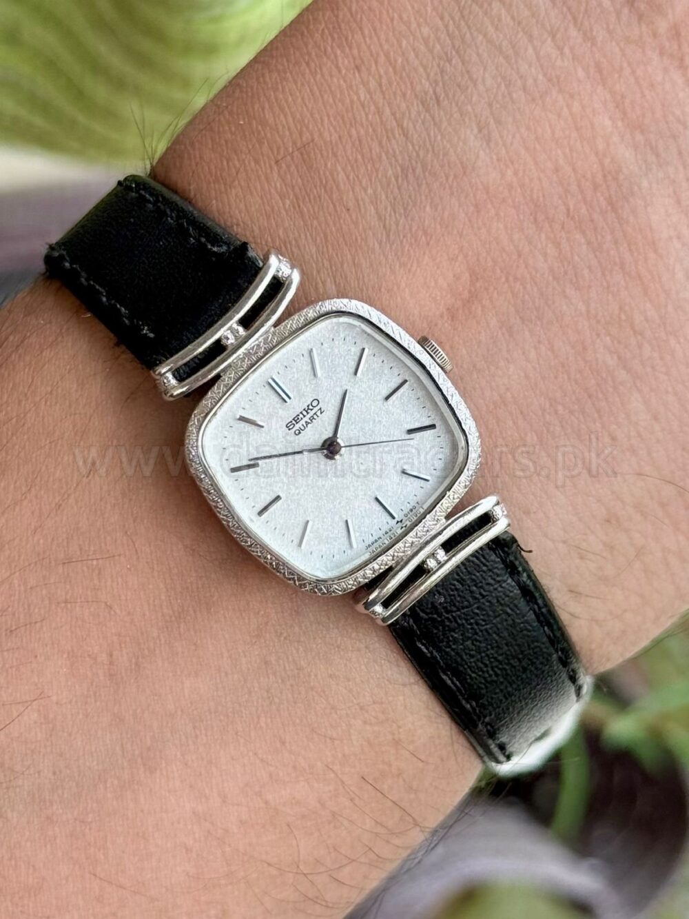 SEIKO Quartz Vintage Japan Ladies