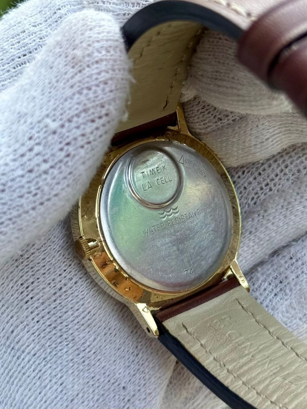 TIMEX White Dial Arabic Numerals Gold-Tone Slim Quartz USA Unisex – photo 4