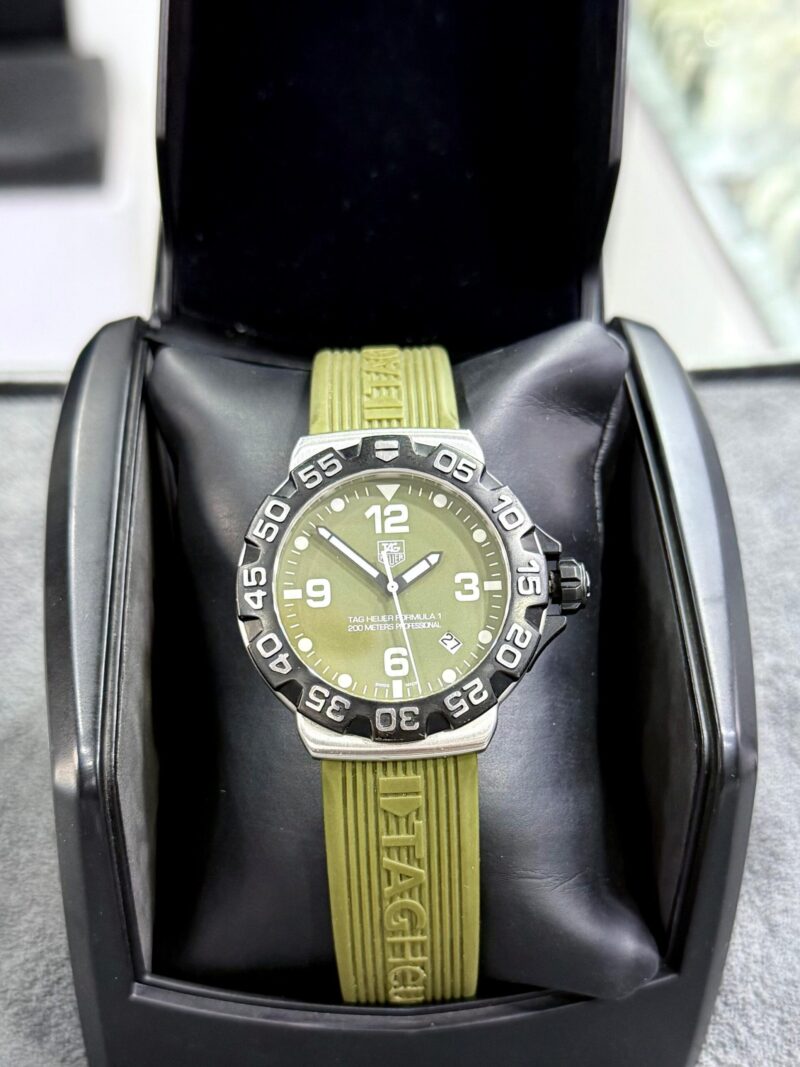 TAG Heuer Formula 1 WAH1113 Swiss Mens Quartz - Image 4