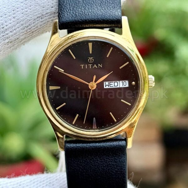 TITIAN 530YAH Quartz Vintage Mens