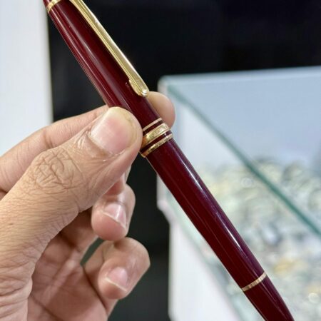 MONTBLANC Germany Rare Burgundy Fountain Pen 144