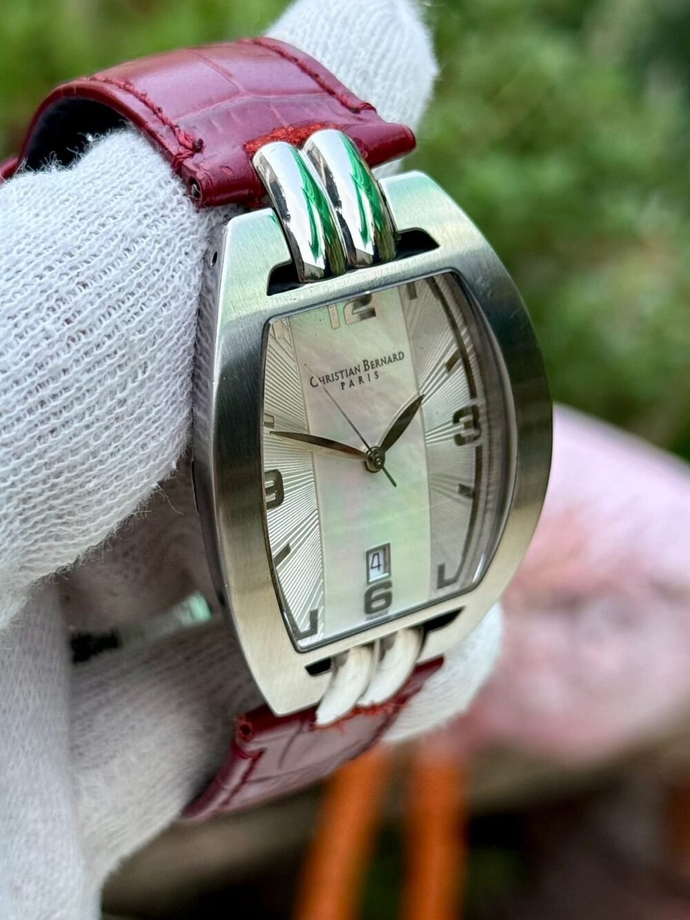 Christian Bernhard Christian Bernard Paris 5690 Mother-of-Pearl Dial Tonneau 34x44mm Quartz France Mens – photo 3