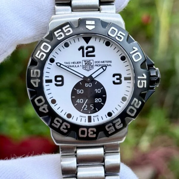 TAG Heuer Formula 1 Grande Date WAH1011 White Dial 44mm Quartz Swiss Mens