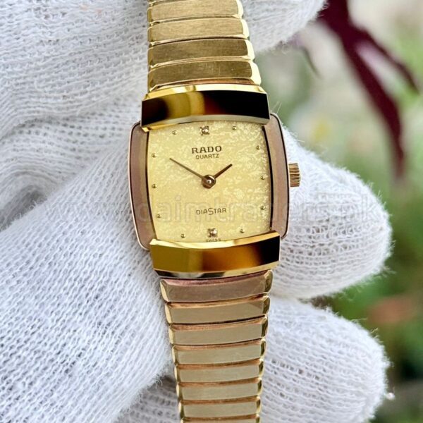 RADO DiaStar 153.0226 Champagne Dial Gold-Tone Vintage Quartz Swiss Ladies