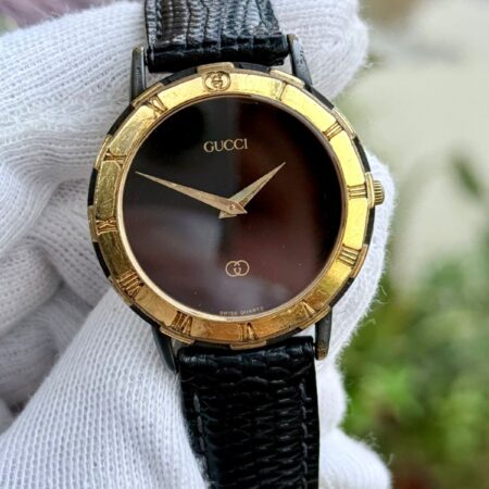 Gucci Vintage 3200 Quartz Swiss Mens