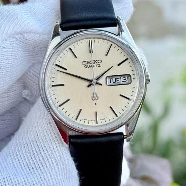 SEIKO Vintage 7546-8560 Quartz 1990s Japan Mens