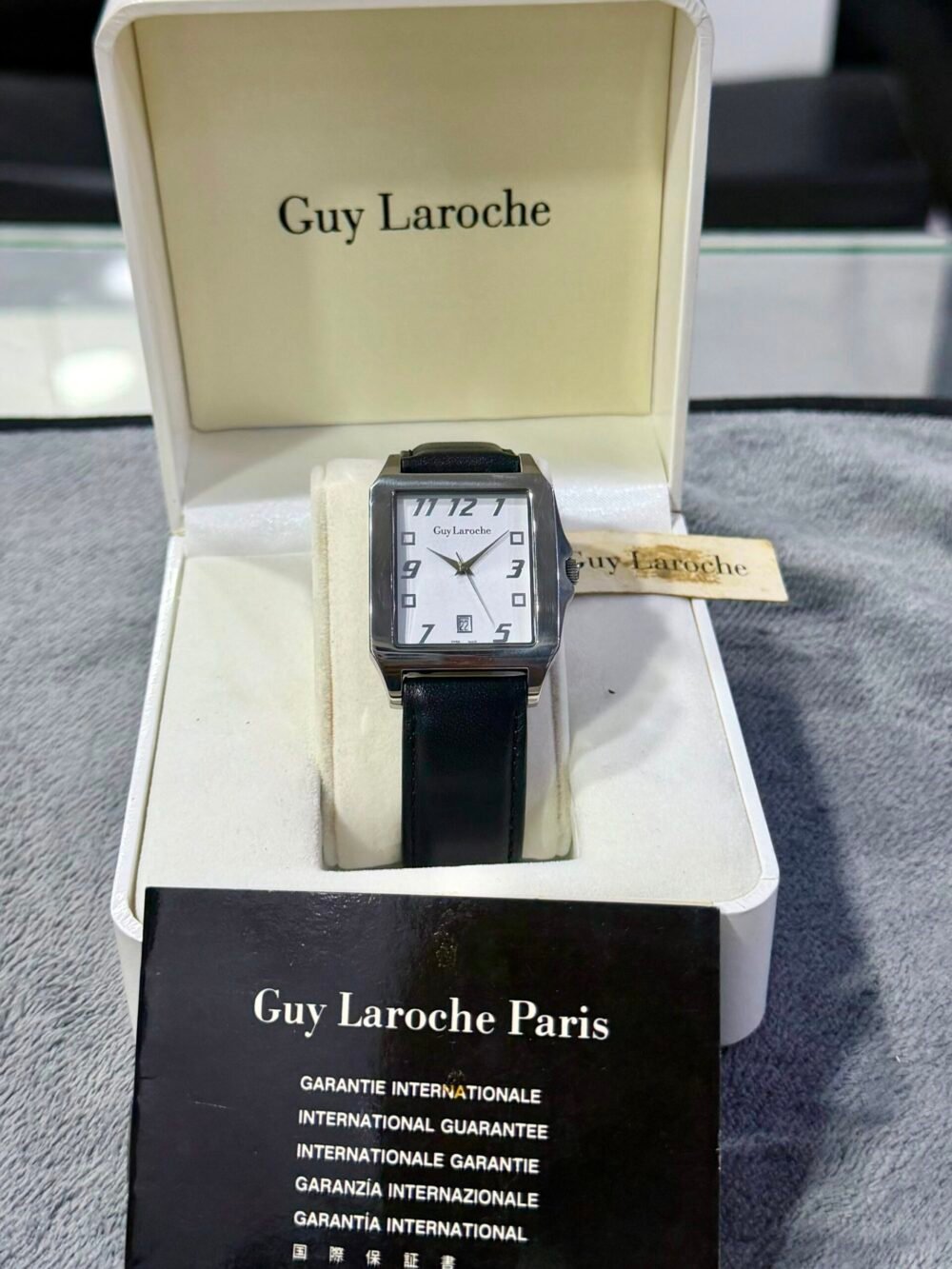 Guy Laroche 211.18 White Dial Steel Rectangular 38mm Quartz Swiss Mens – photo 4