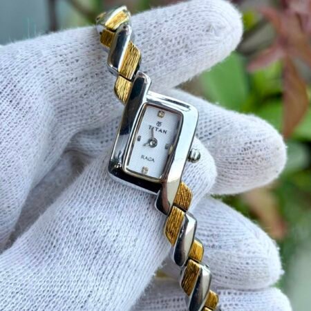 TITAN Raga 2337BE Quartz Indian Ladies