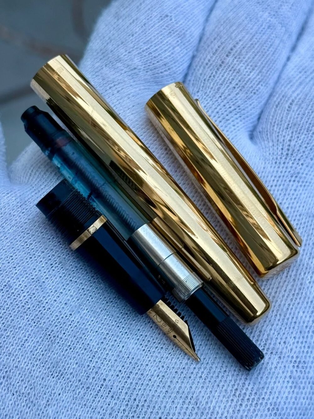 Waterman Gentleman France Fountain | 18k Nib | Gold Plated Case – photo 3