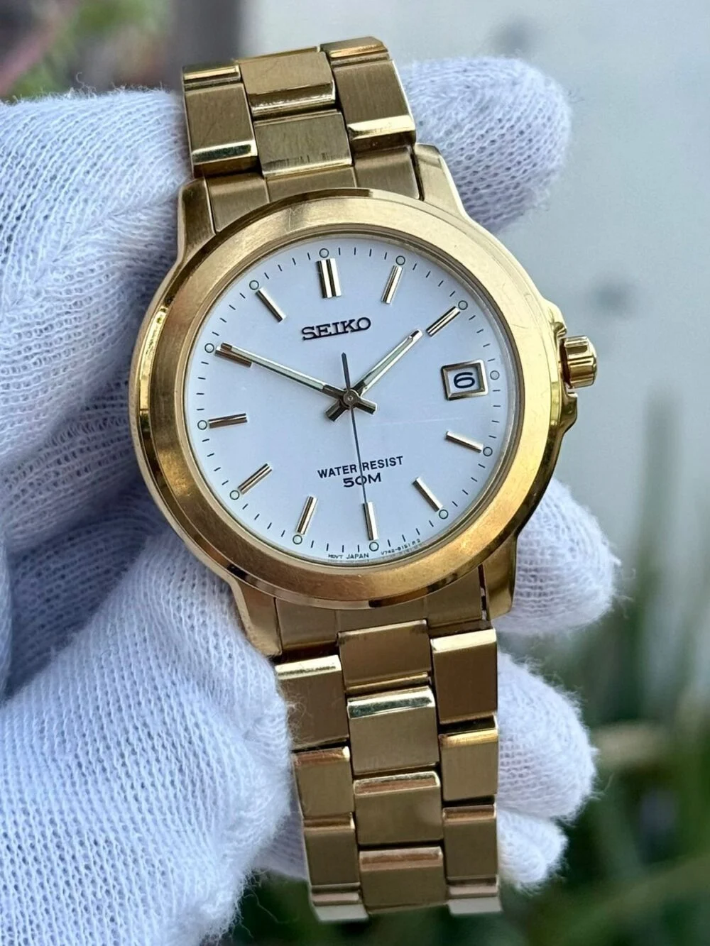 SEIKO V742-8119 White Dial Gold Plated 38mm Vintage Quartz Japan Mens