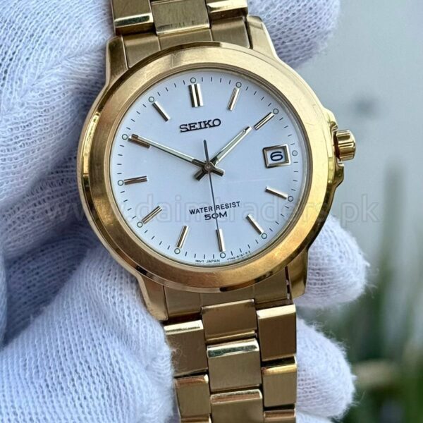 SEIKO V742-8119 White Dial Gold Plated 38mm Vintage Quartz Japan Mens