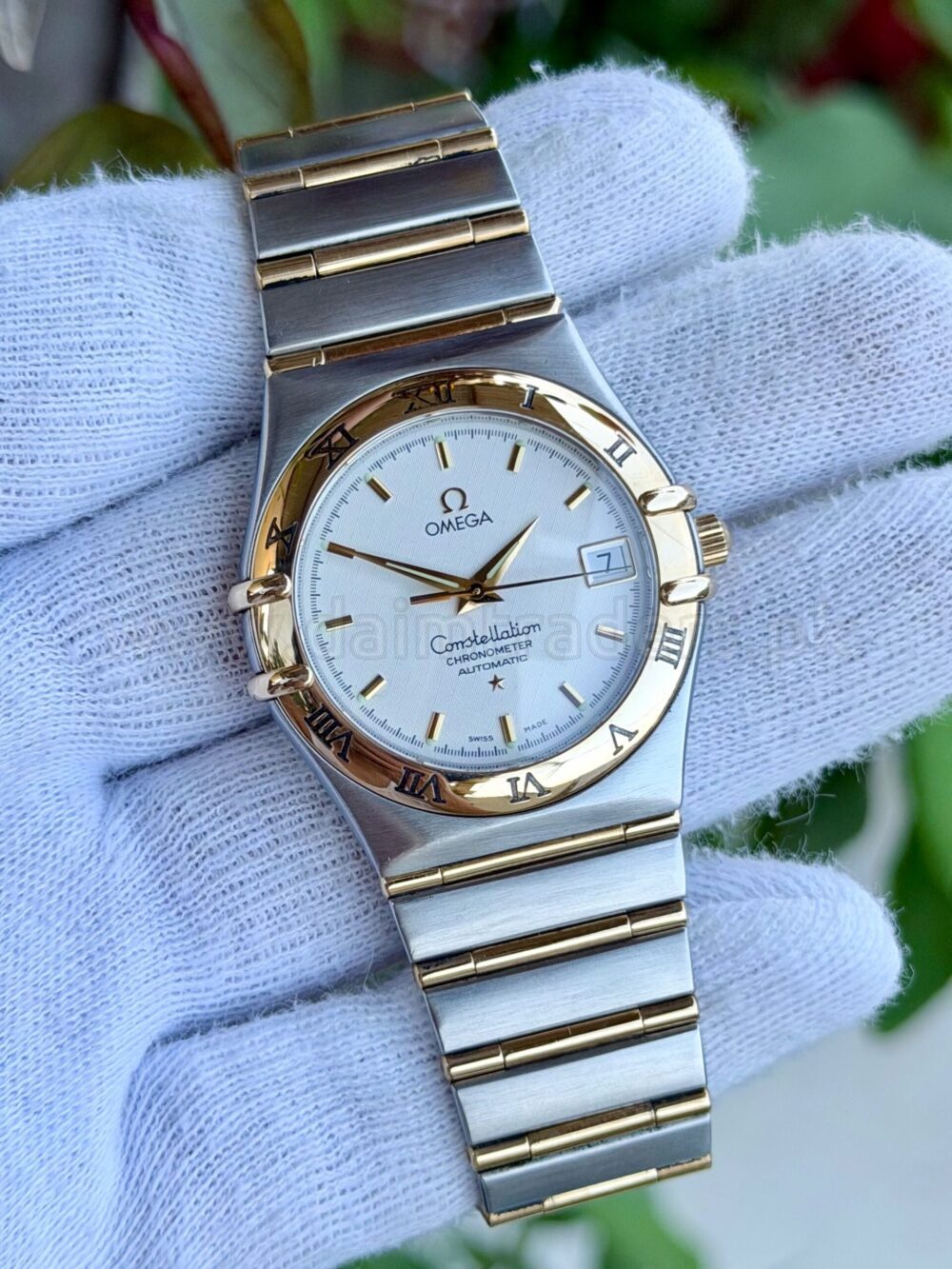 OMEGA Constellation 1202.30.00 White Dial 18k Gold/Steel Automatic Swiss Mens