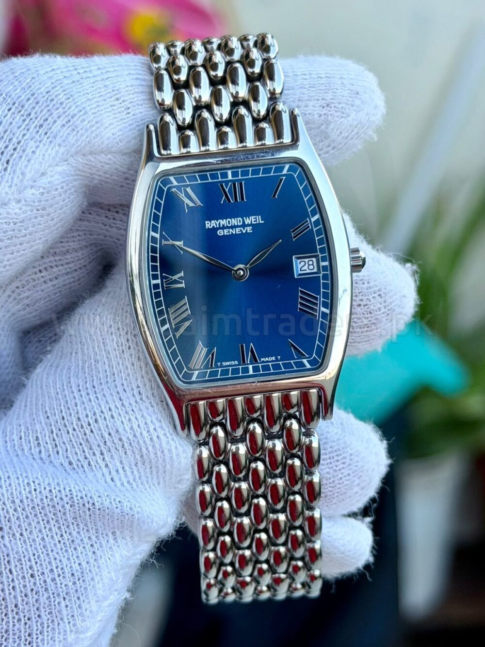 Raymond Weil Saxo 5573 Blue Roman Dial Tonneau Quartz Swiss Mens