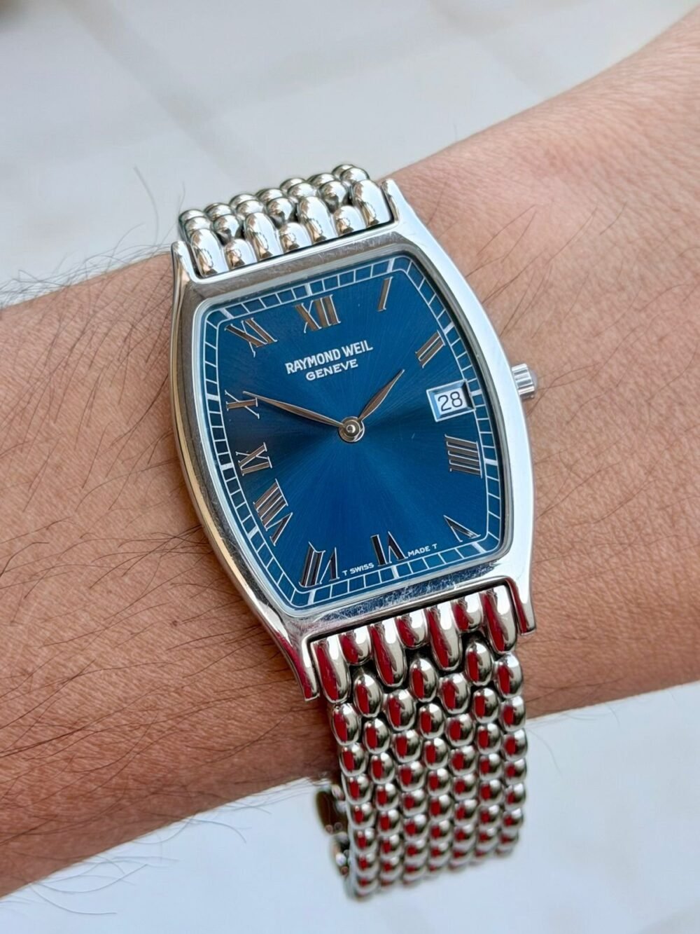 Raymond Weil Saxo 5573 Blue Roman Dial Tonneau Quartz Swiss Mens – photo 2