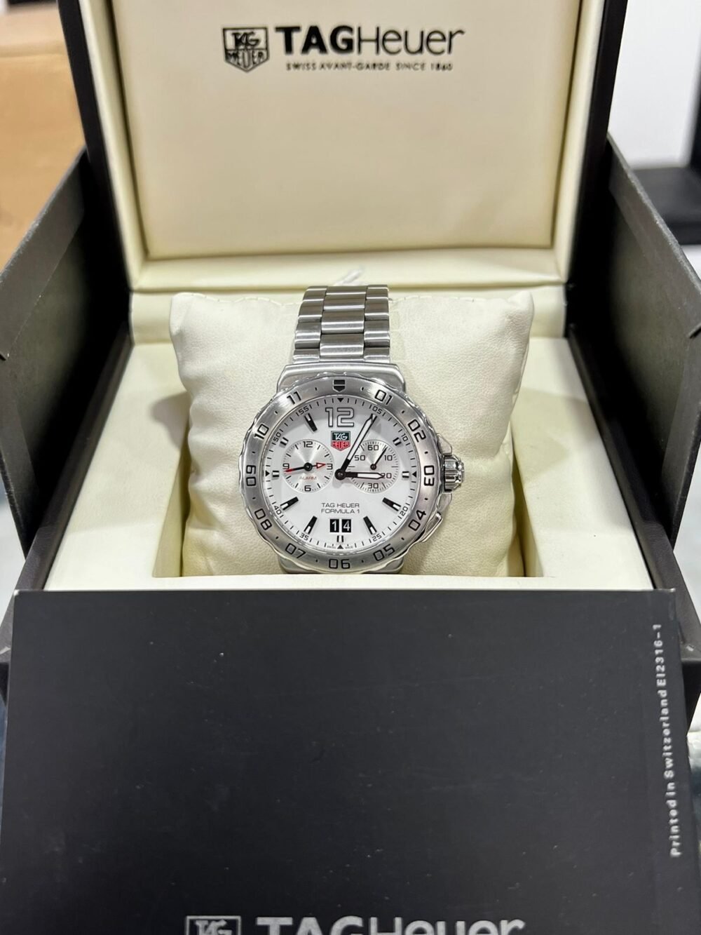 TAG Heuer Formula 1 Swiss WAU111B – photo 3