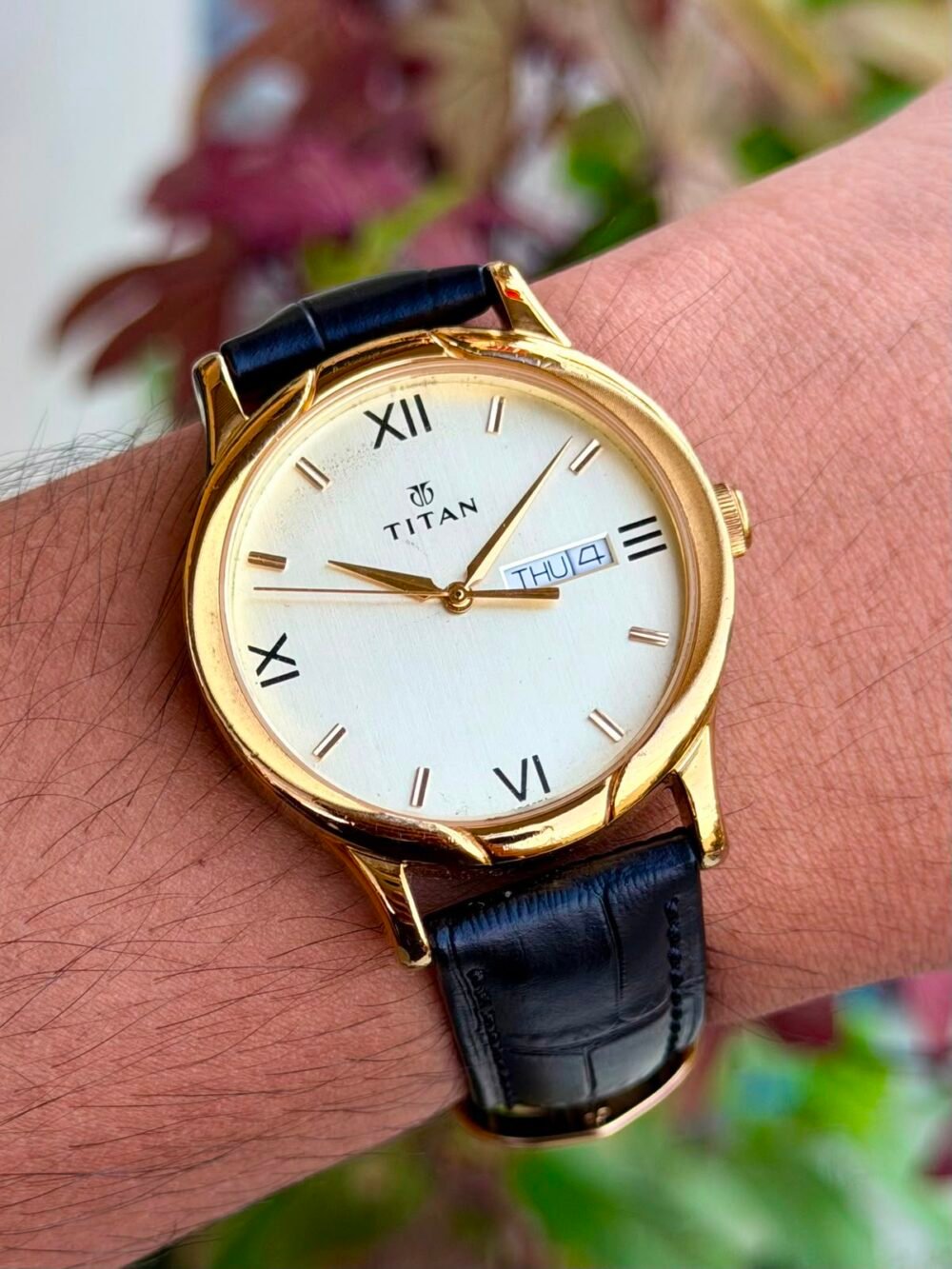 TITAN Vintage 1580 White Dial Day Date Gold Plated Quartz India Mens – photo 2