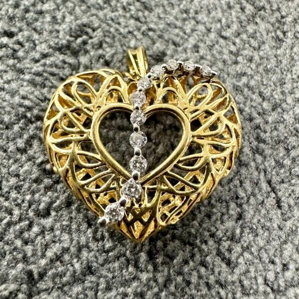 Gold 18k Pendant with Diamonds