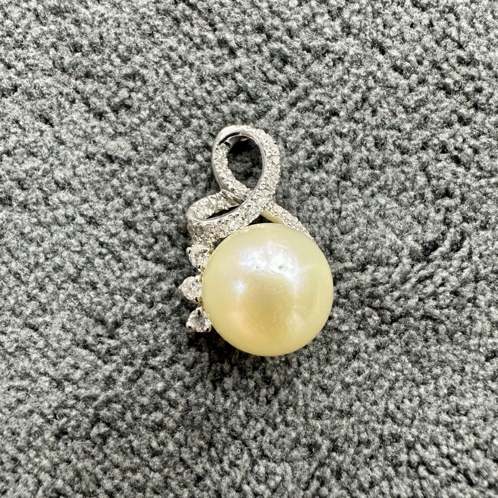 Gold18k Pearl Pendant