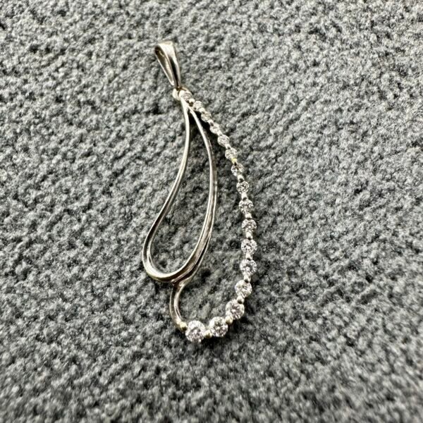 Gold 18k Leaf shape Pendant
