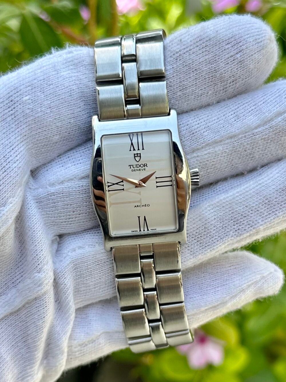 TUDOR Archeo Boy Size Quartz Swiss