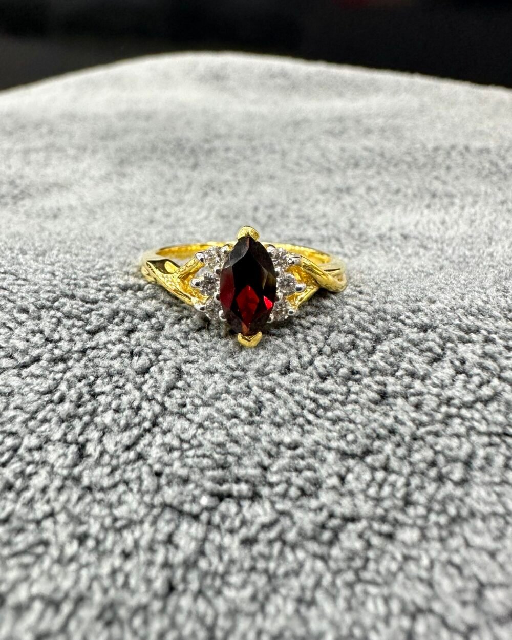 Gold14k Almandine Garnet and Diamond Ring