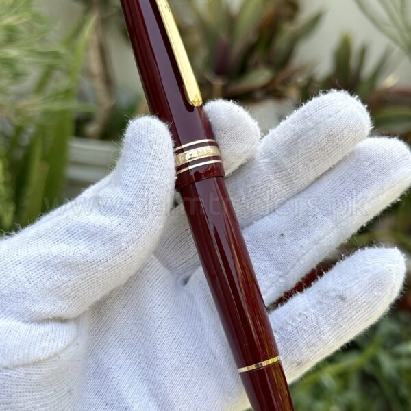 MONTBLANC 146 Rare Burgundy Fountain Pen Germany