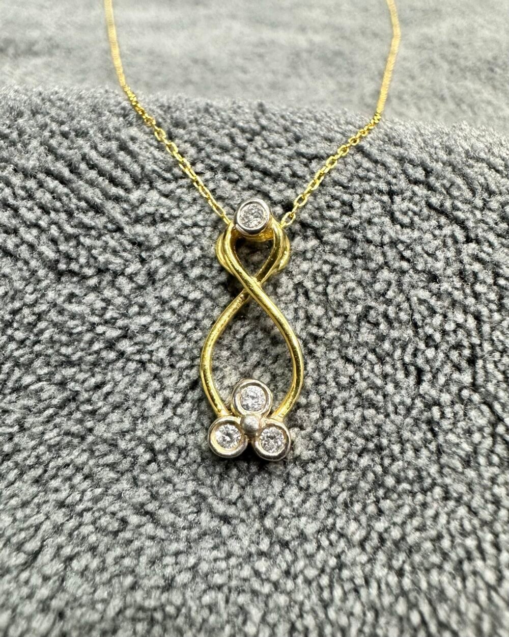 Gold14k Pendant Preloved Dubai With Chain 4x Diamonds