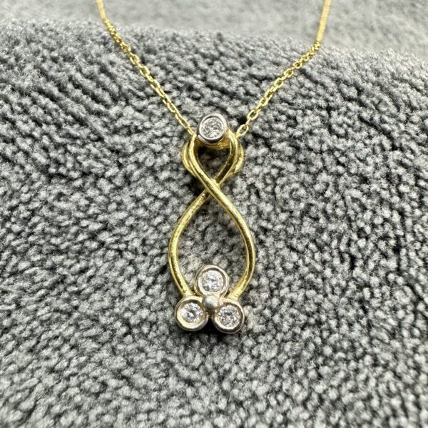 Gold14k Pendant Preloved Dubai With Chain 4x Diamonds