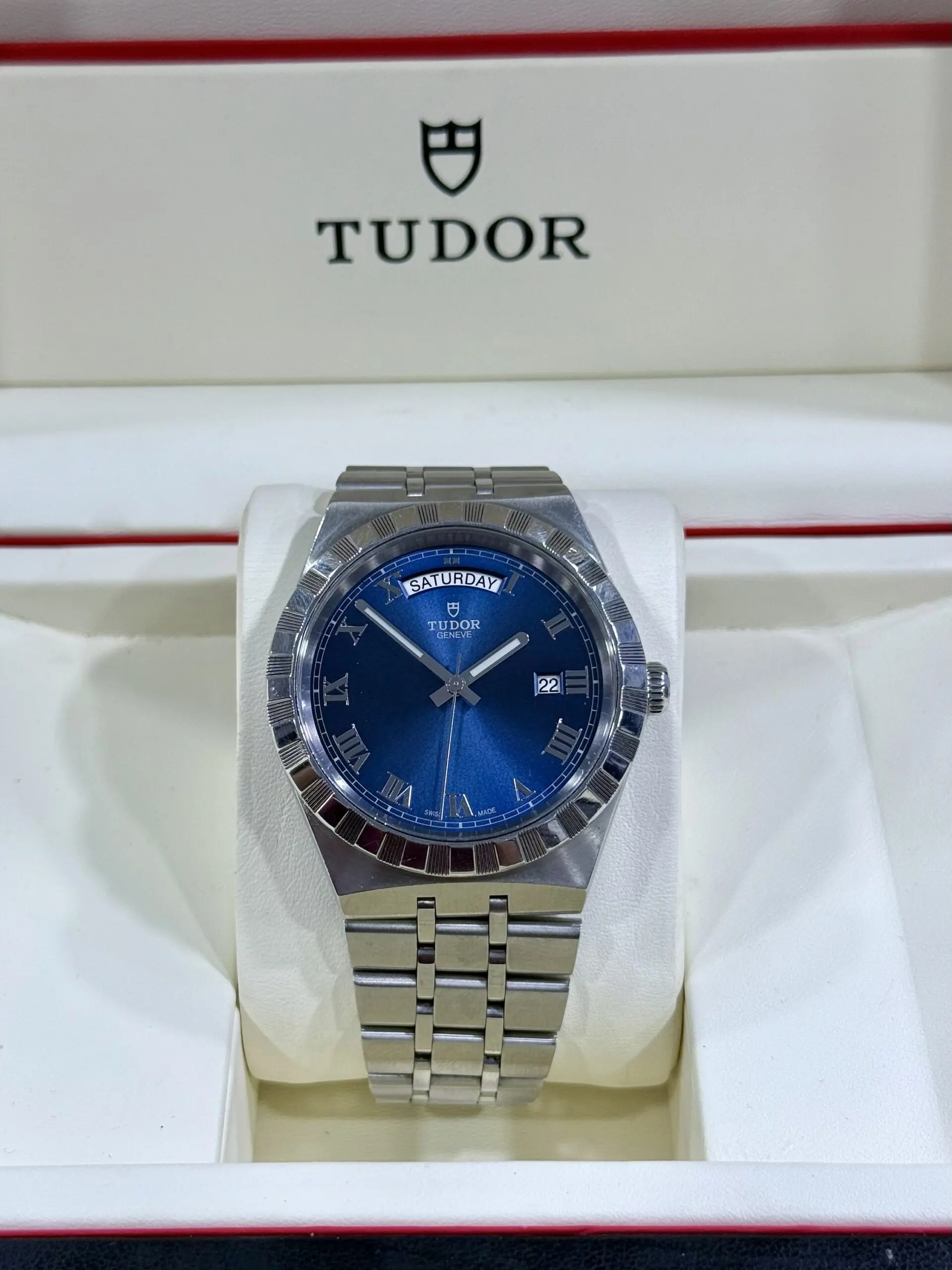 TUDOR Royal M28600-0005 Automatic 41mm Swiss Mens - Image 2