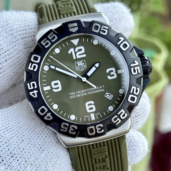 TAG Heuer Formula 1 Quartz WAH1113 Swiss Mens