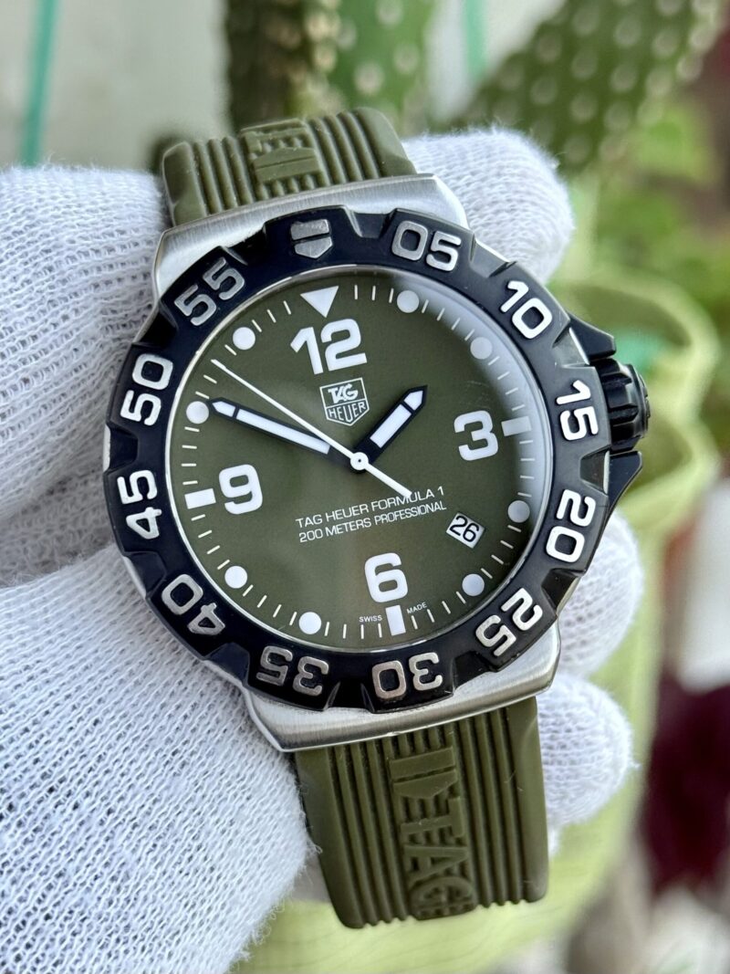 TAG Heuer Formula 1 Quartz WAH1113 Swiss Mens