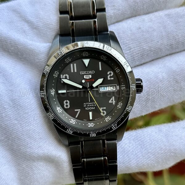 Seiko 5 Sports Japan SRP521