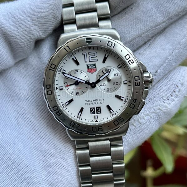 TAG Heuer Formula 1 Swiss WAU111B