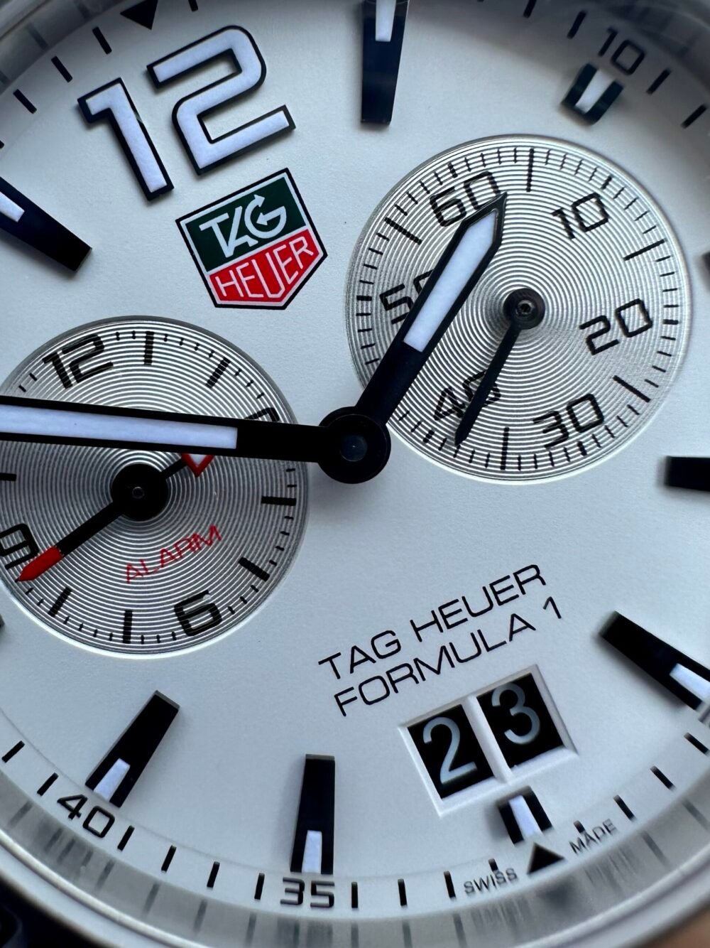 TAG Heuer Formula 1 Swiss WAU111B – photo 4