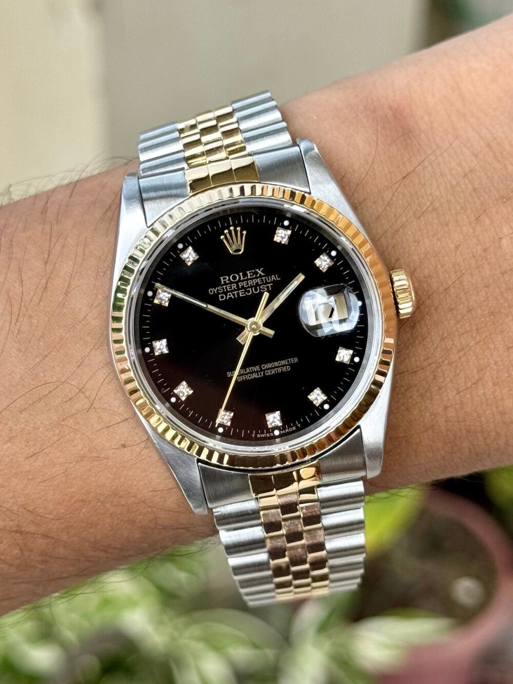 ROLEX DateJust 16233 Black Diamond Dial Swiss Mens Gold/Steel – photo 2