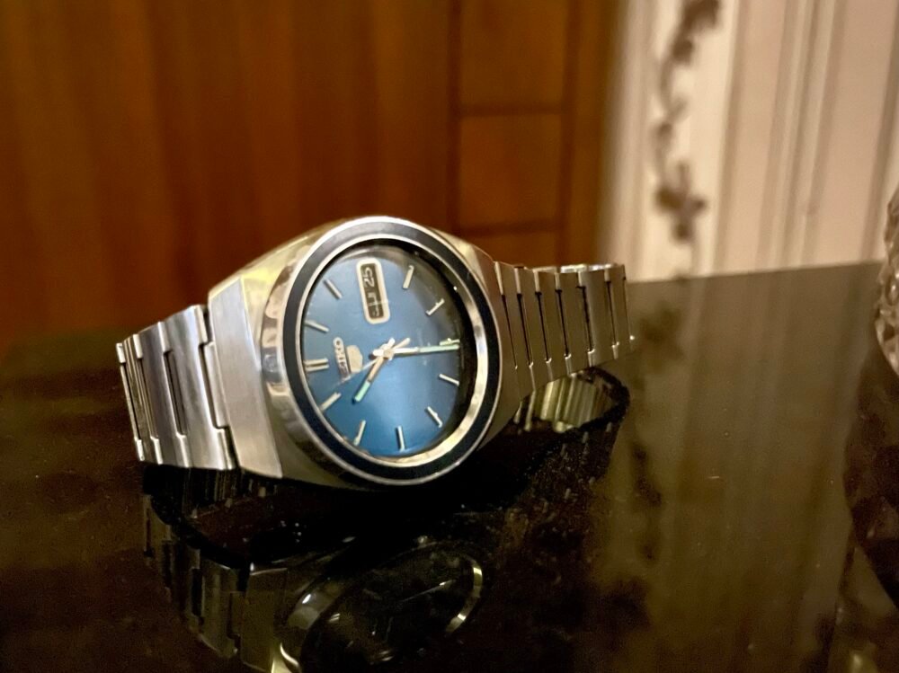 Seiko 5 Japan Oval Shape Ocean Blue dial Bezel – photo 3