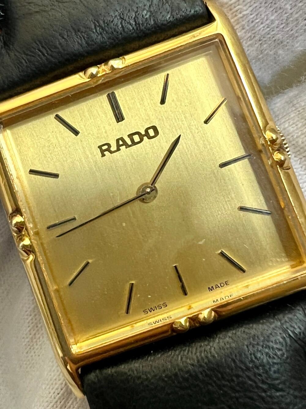 RADO Vintage Swiss Square 1.5gm Gold – photo 3