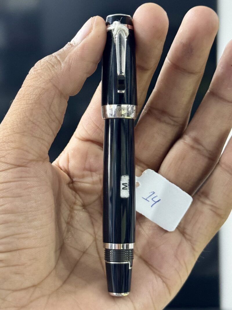 MONTBLANC Boheme Noir 05049 Platinum Line Fountain Pen - Image 4