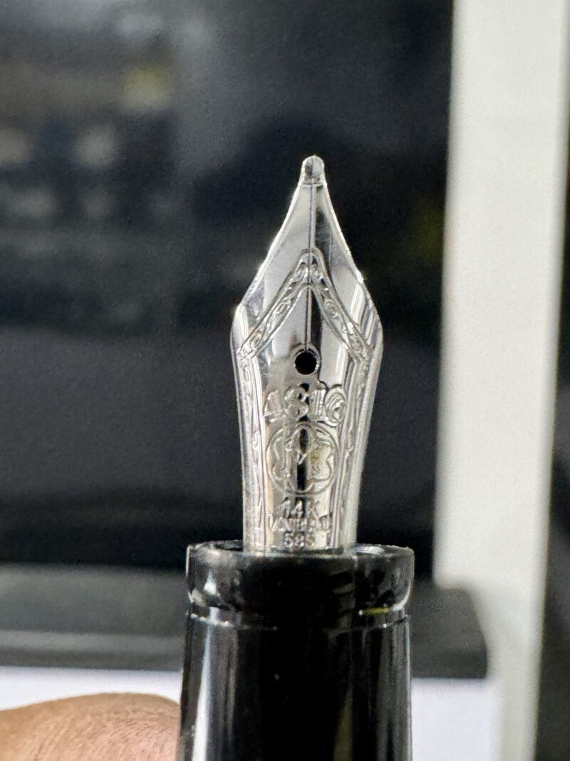 MONTBLANC Boheme Noir 05049 Platinum Line Fountain Pen - Image 3