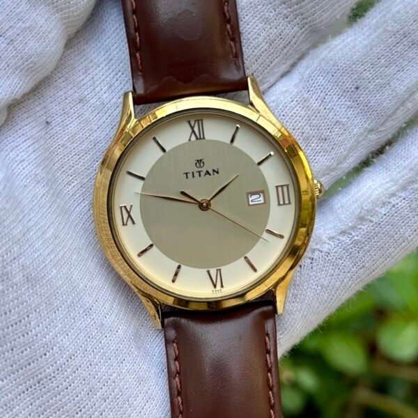 TITAN Mens Watch Quartz