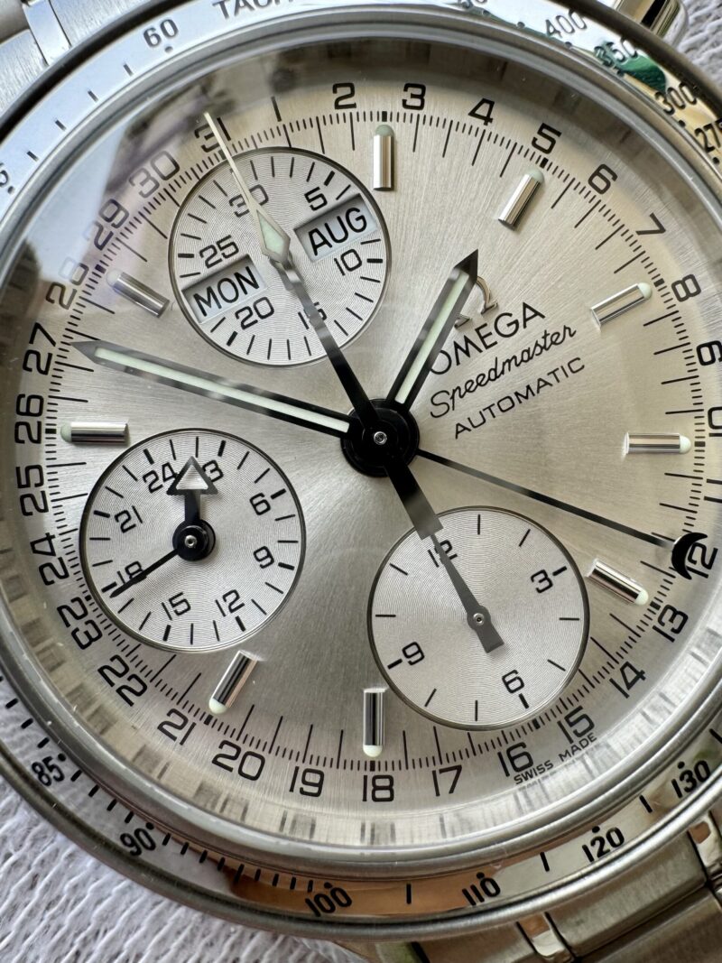 OMEGA Speedmaster 3523.30.00 Triple Date Swiss Automatic Mens - Image 3