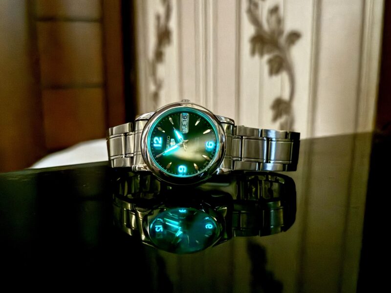 SEIKO 5 Green Dial Japan - Image 2