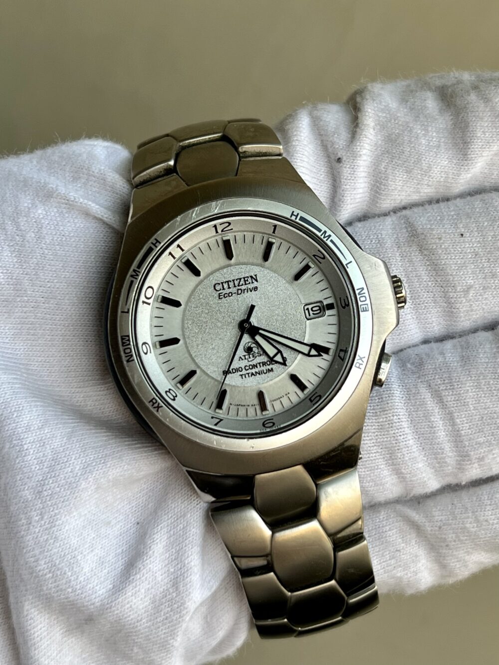 CITIZEN ECO DRIVE RADIO CONTROLLED